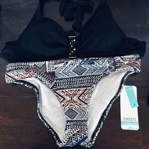 Beautiful 2-pc Ralph Lauren Swim Top & Sunsets Bikini Bottom Swim Set